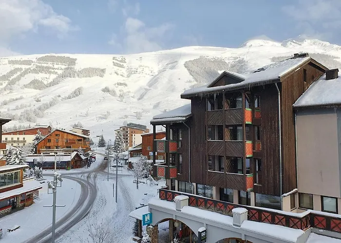 130m2 ,5 Chambres, Tres Bien Situe *