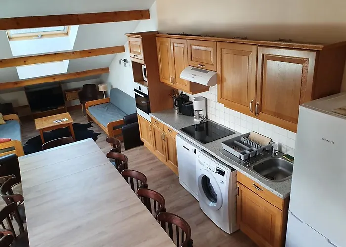 130m2 ,5 Chambres, Tres Bien Situe