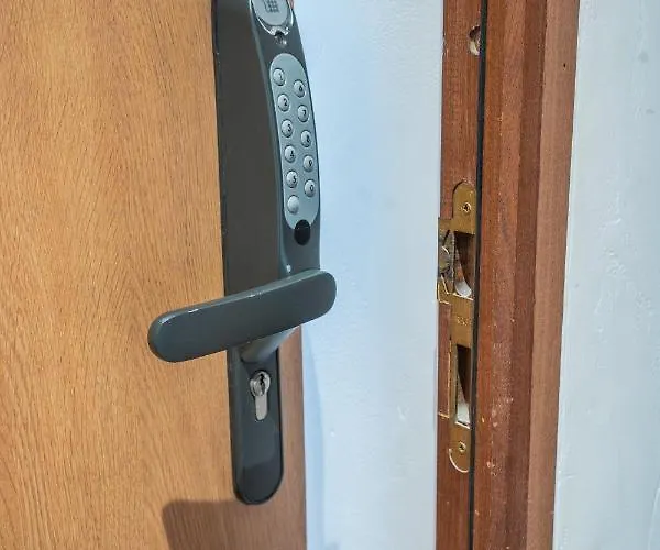 شقة 130m2 ,5 Chambres, Tres Bien Situe لو دوز آلب