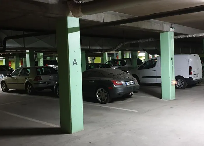 شقة 130m2 ,5 Chambres, Tres Bien Situe لو دوز آلب