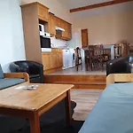 130m2 ,5 Chambres, Tres Bien Situe *